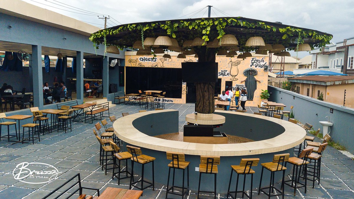 BREEZZ BAR AND LOUNGE.