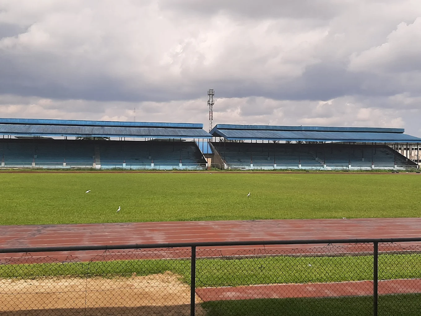 UNIPORT STADIUM / UNIVERSITY STADIUM Gallery Image 3