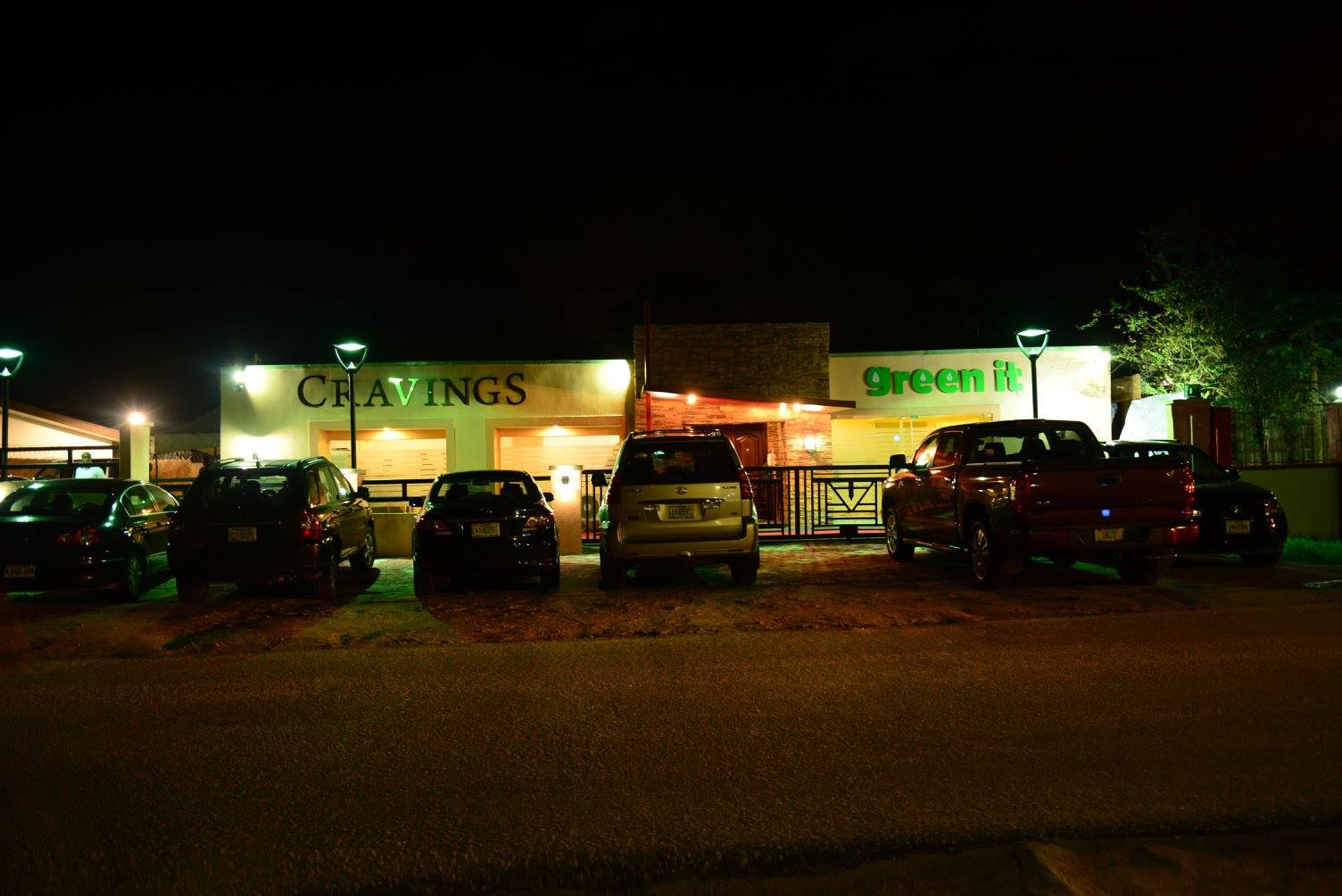 CRAVINGS RESTAURANT AND BAR Gallery Image 10