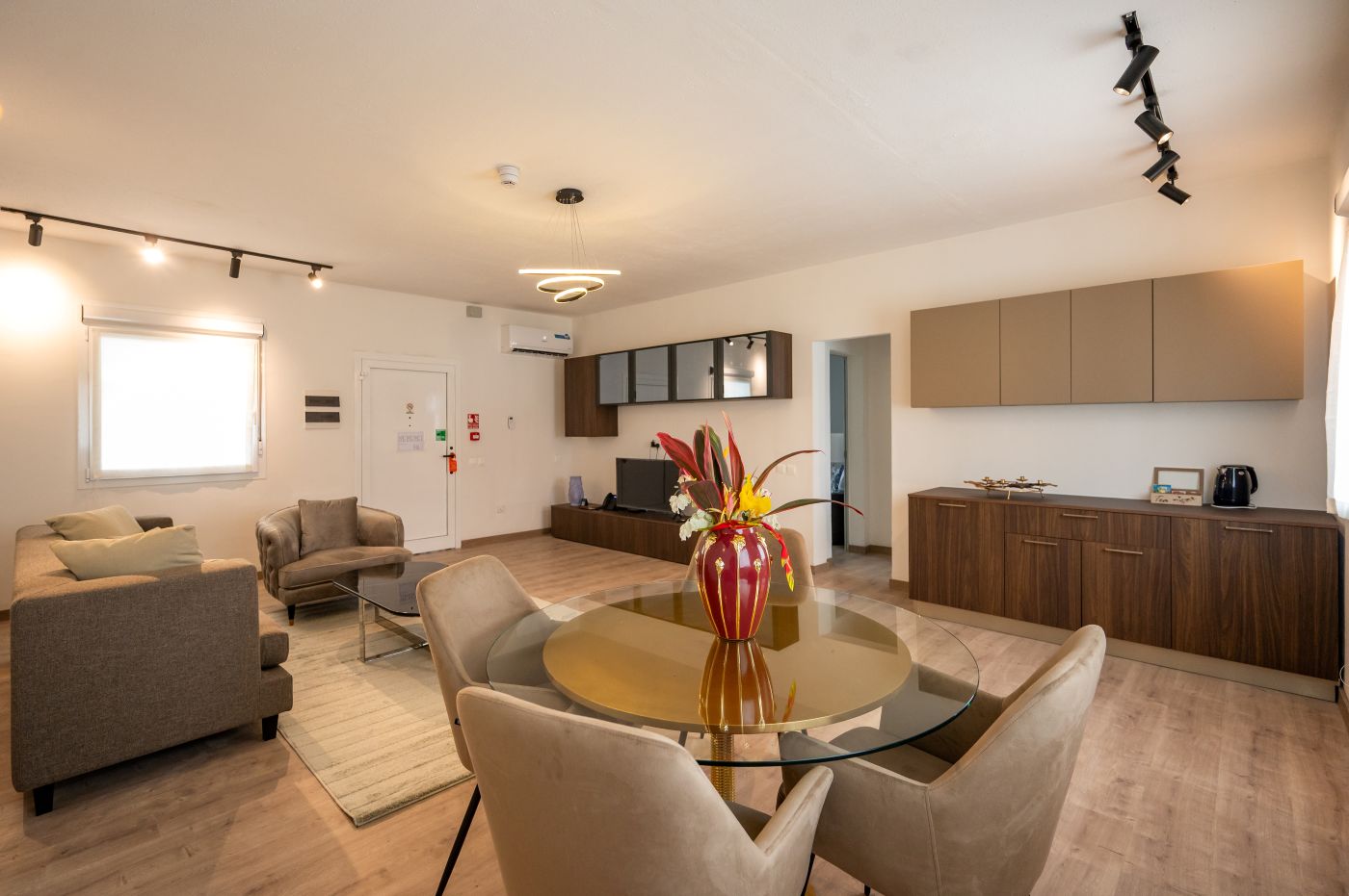 Heliconia Park Gallery Image 1