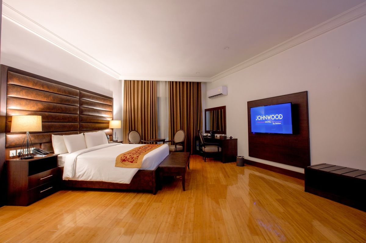 Johnwood Hotel by Bolton Gallery Image 5