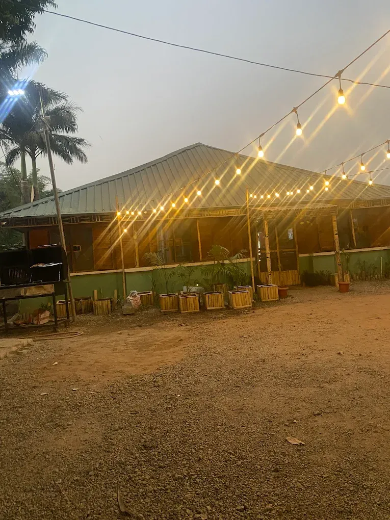 De Village Restaurant Gallery Image 9