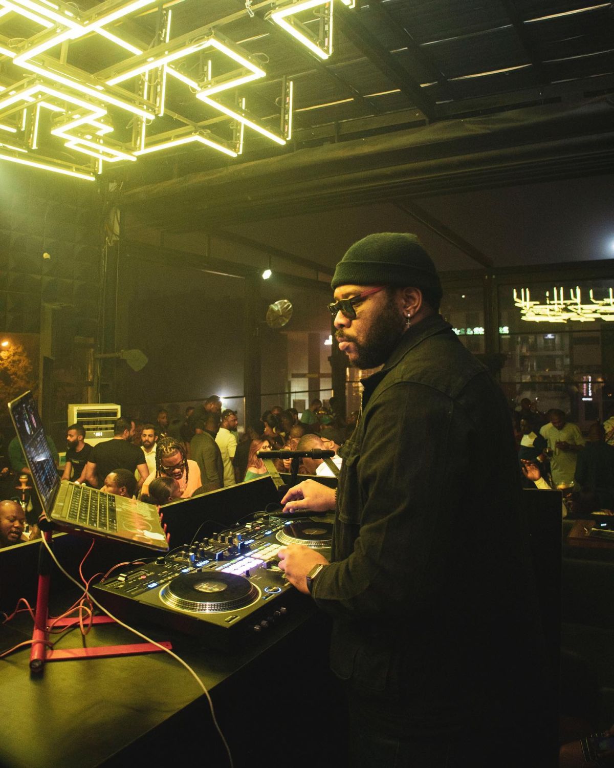 Grey Lounge Gallery Image 4