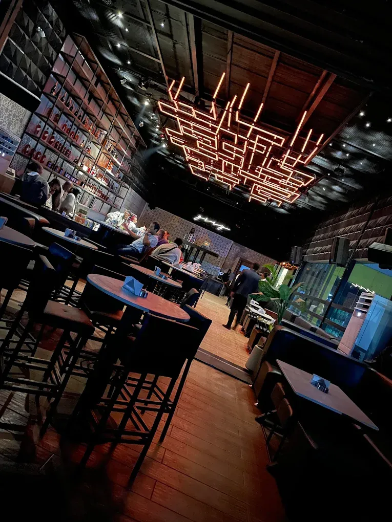 Grey Lounge Gallery Image 7