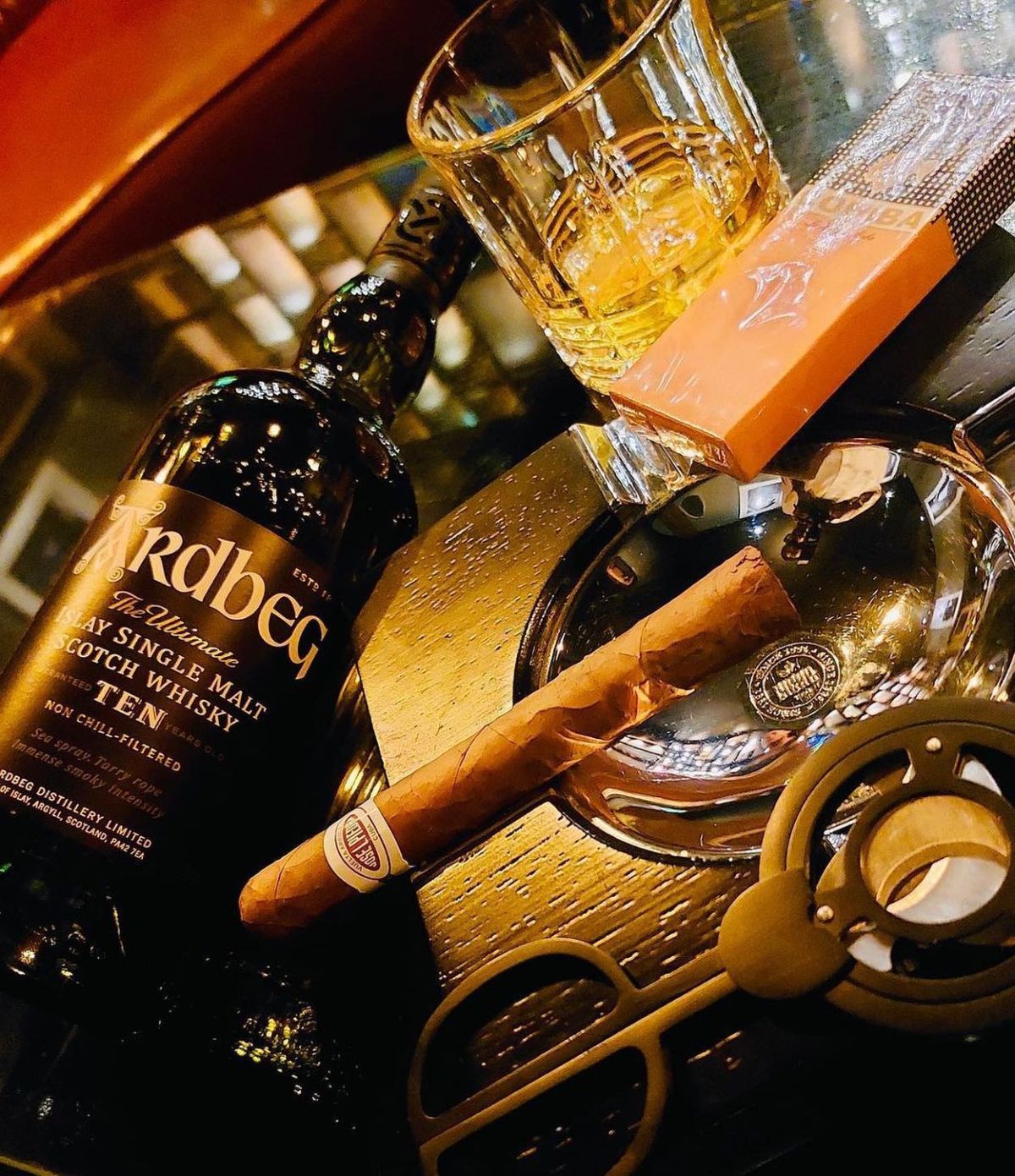 Hustlers Whiskey & Cigar Lounge Gallery Image 5