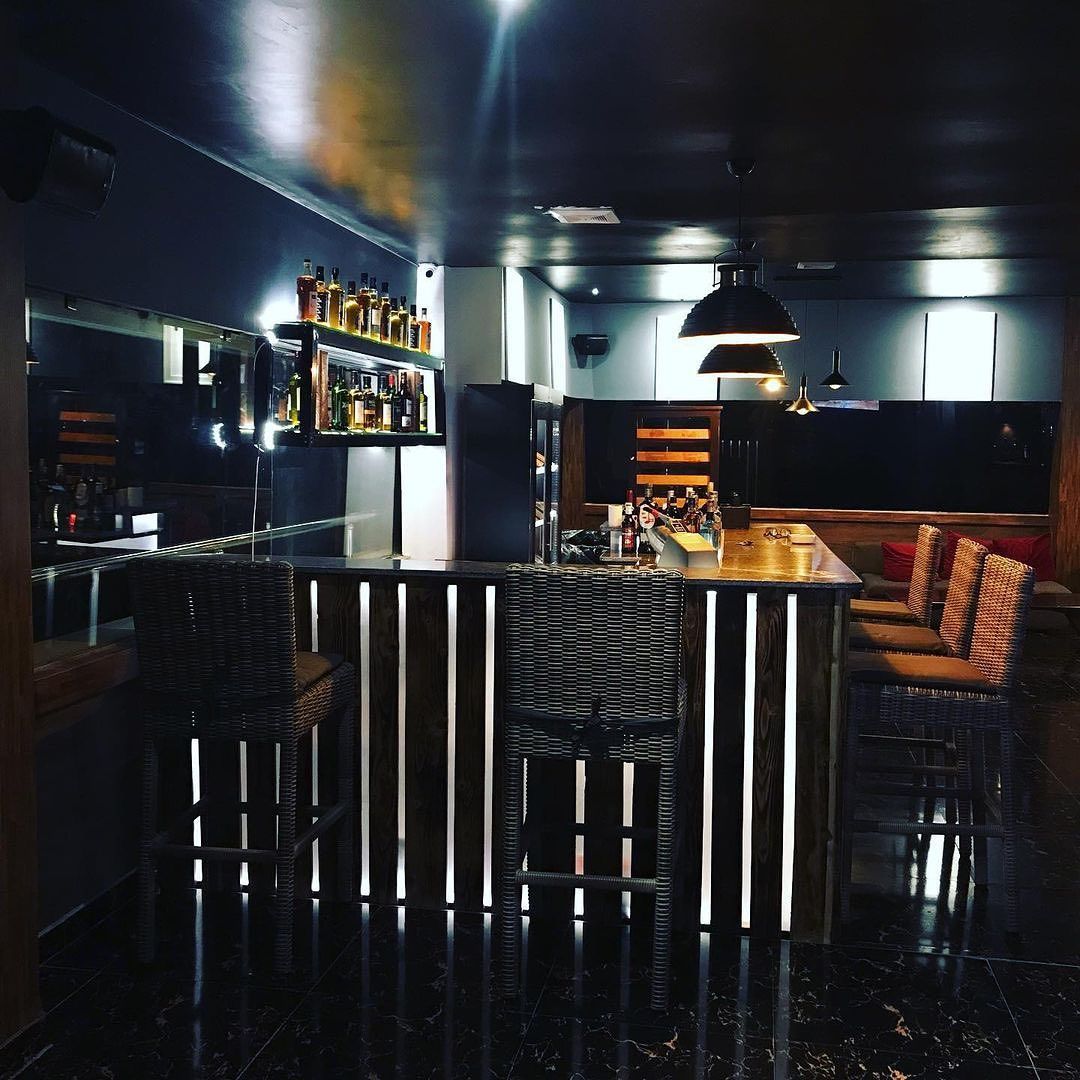 Hustlers Whiskey & Cigar Lounge Gallery Image 6