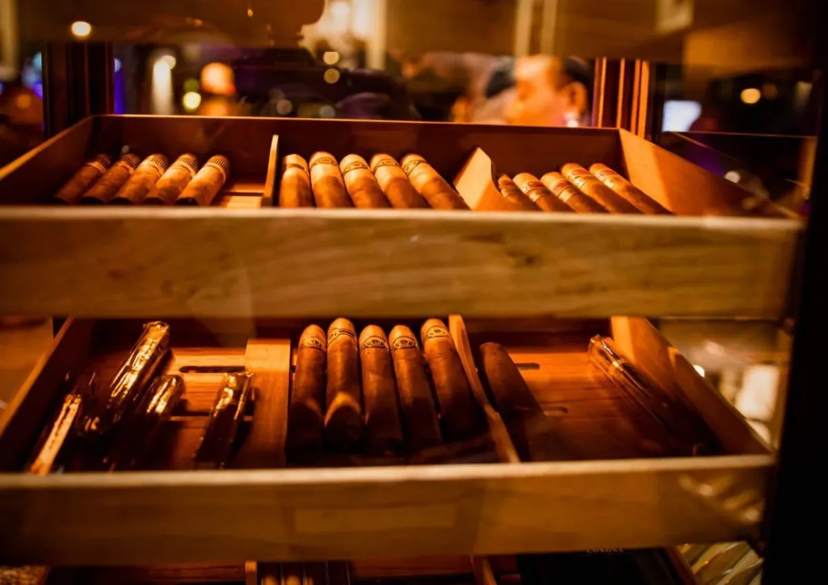 Hustlers Whiskey & Cigar Lounge Gallery Image 9