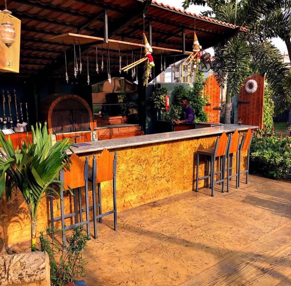 Arabesque Restaurant Gallery Image 1