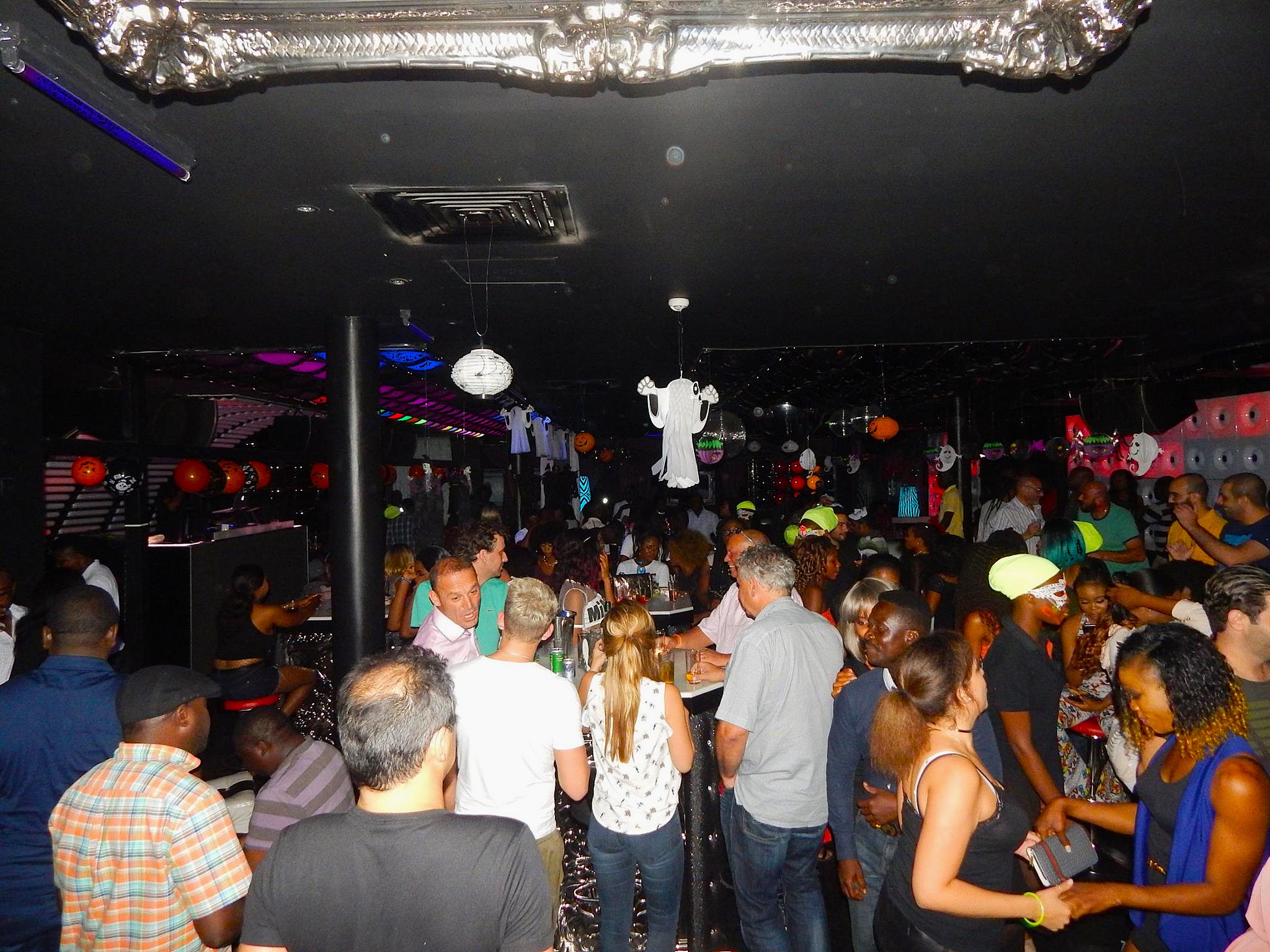 PLATINUM NIGHT CLUB Gallery Image 10