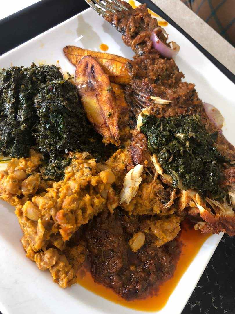 4GEE & CHICKEN FAST FOOD Gallery Image 1