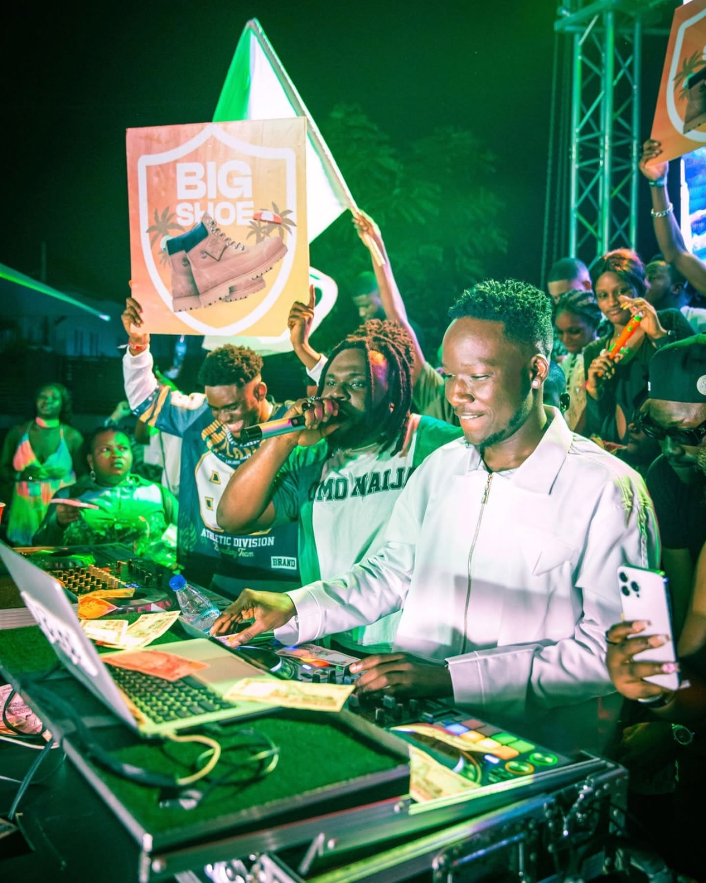 WILD HEAT LOUNGE Gallery Image 9