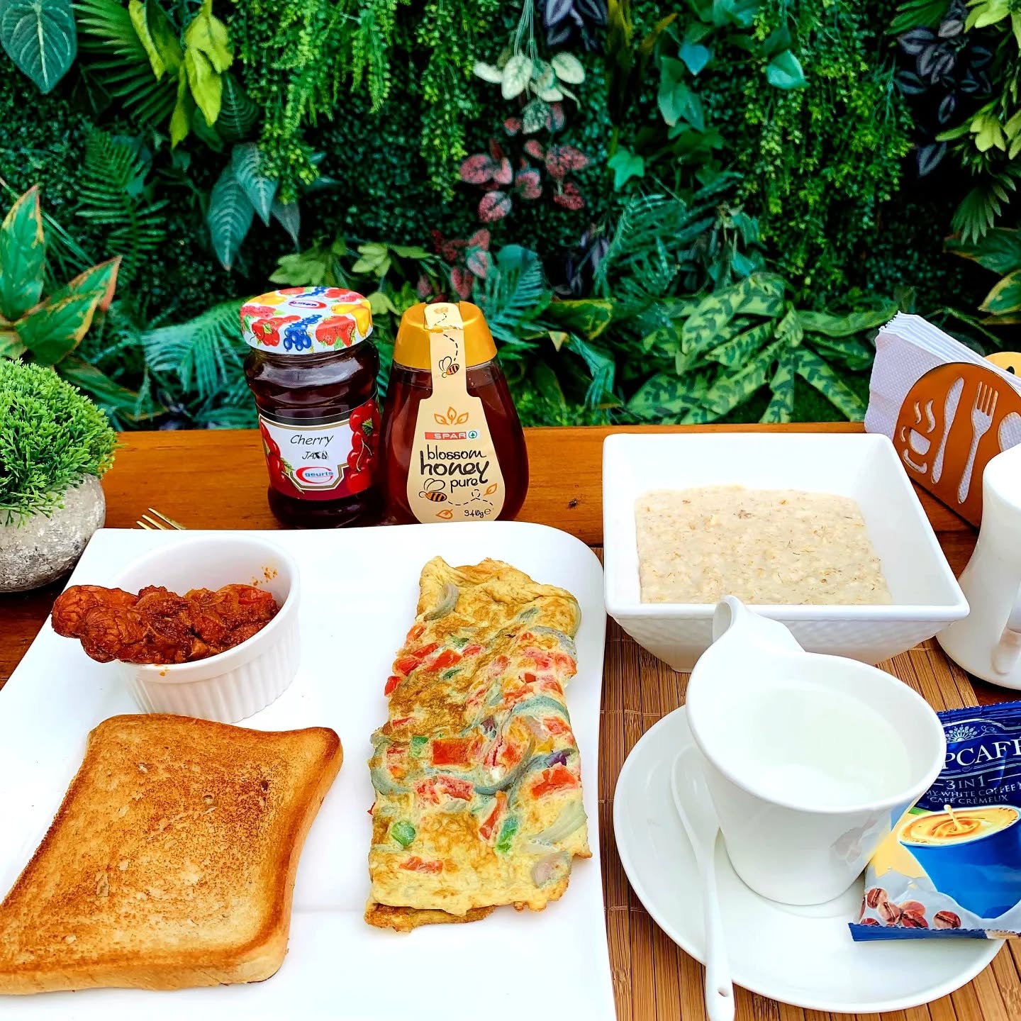 THE YARD (PICNIC) Gallery Image 7