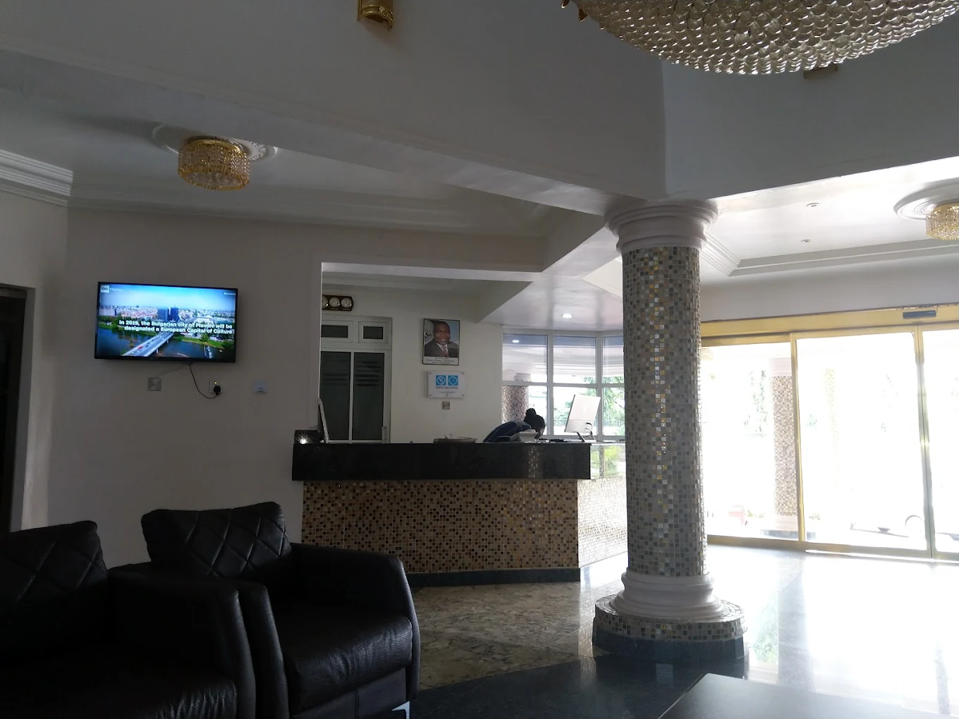 IDYLLIC SUITES & GARDENS Gallery Image 5