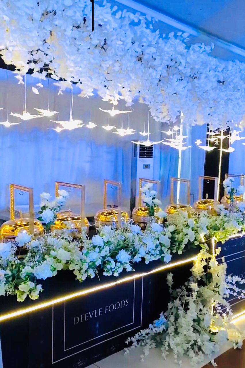 DEEVEE ALIMENTOS RESTAURANT Gallery Image 6