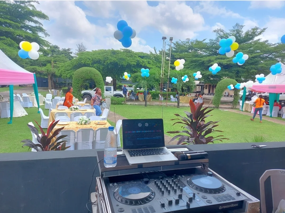 SPRING GARDENS Gallery Image 3