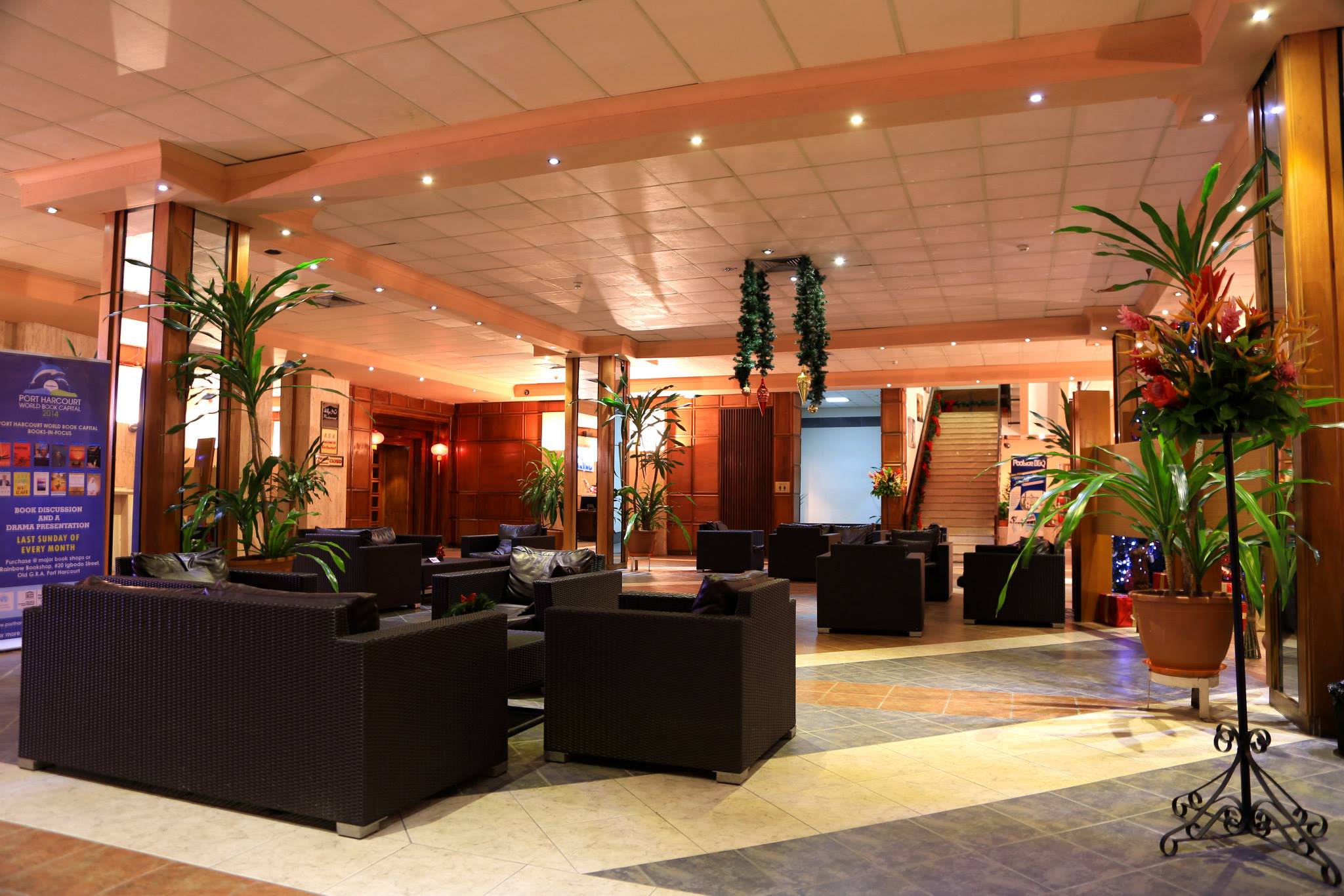 HOTEL PRESIDENTIAL Gallery Image 2