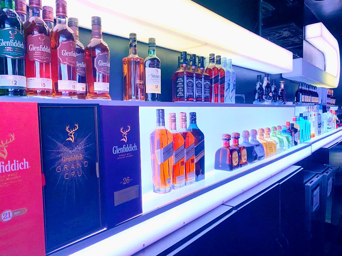 PLATINUM NIGHT CLUB Gallery Image 1