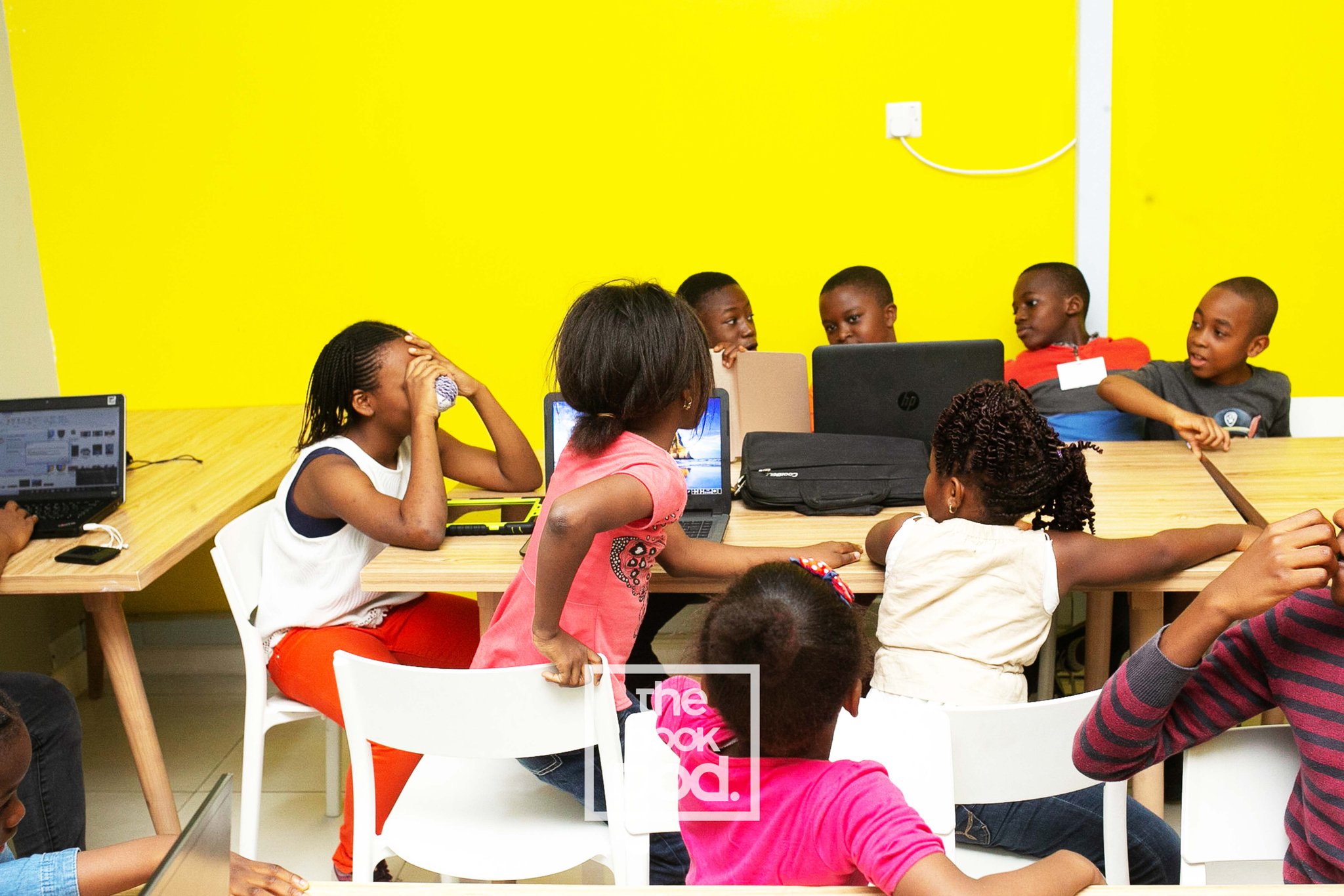 BOOKPOD CAFE Gallery Image 9