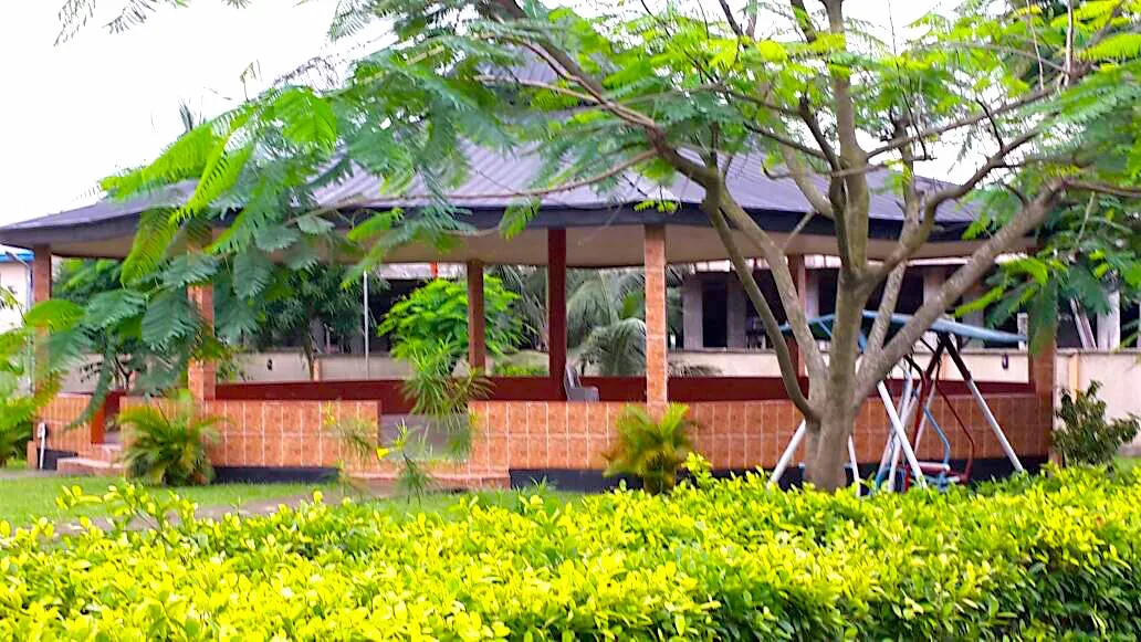 SPRING GARDENS Gallery Image 6