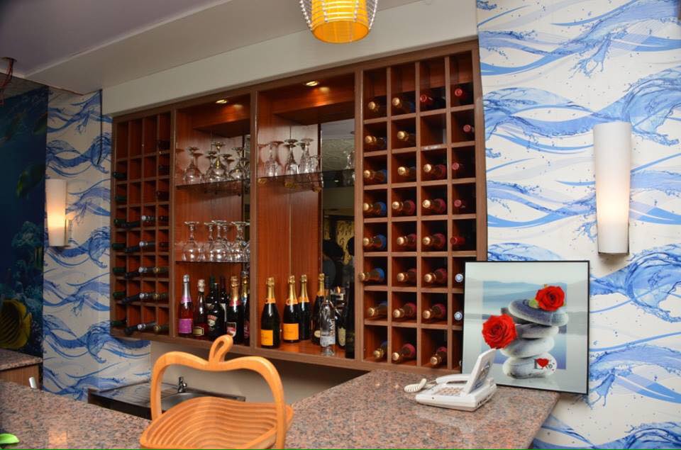 DEEVEE ALIMENTOS RESTAURANT Gallery Image 4