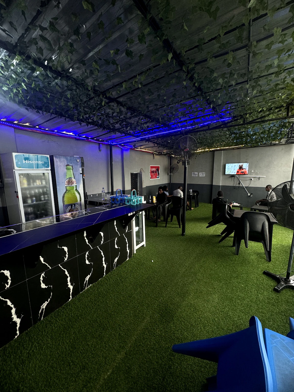 DEE OS' Hotel Gallery Image 1