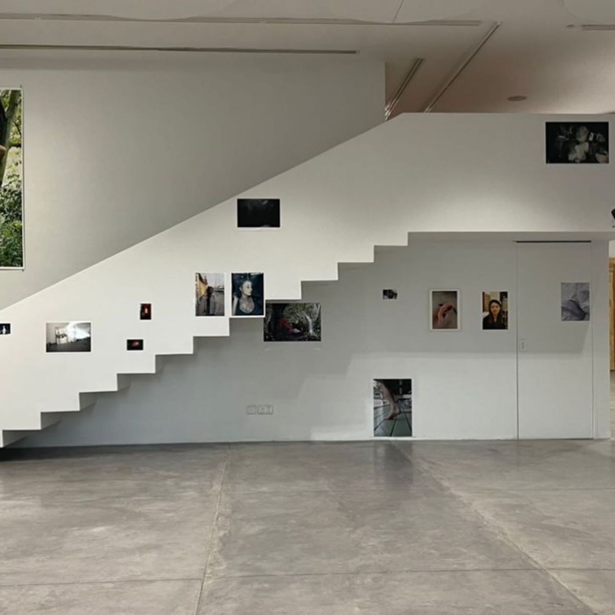 ART TWENTY ONE Gallery Image 3