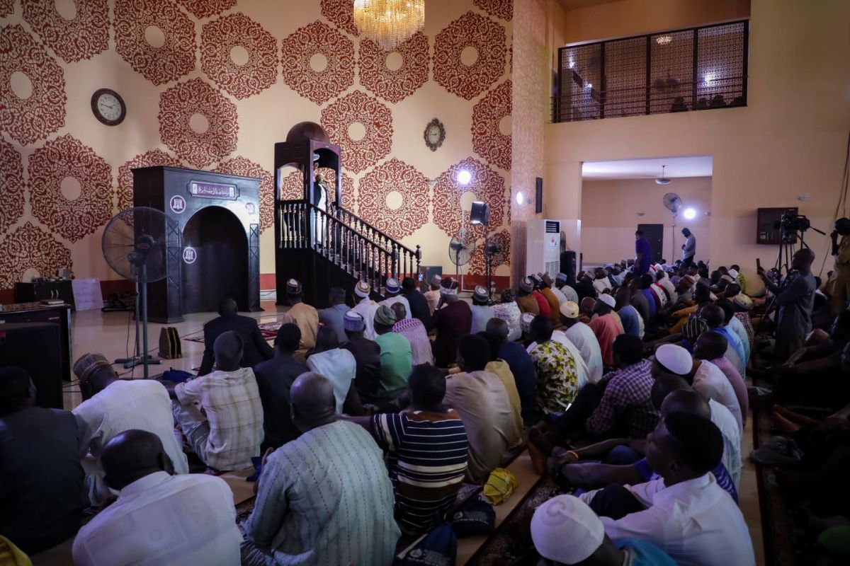 Lekki Central Mosque Gallery Image 1