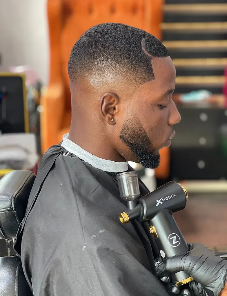 DIZZYCUTS BARBERSHOP Gallery Image 6