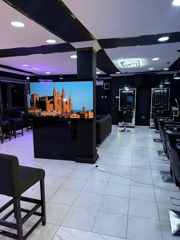 DIZZYCUTS BARBERSHOP Gallery Image 7